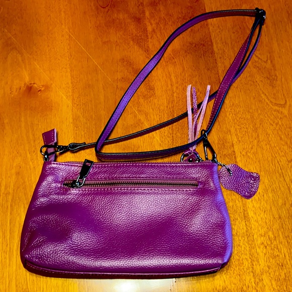 NEW Purple Lecxci Leather crossbody with multiple inside pockets - Picture 2 of 6